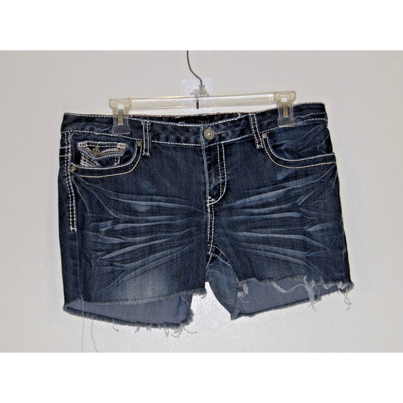 Twenty-one Black Women's Shorts Size 9/10 Cut-Offs‎ Embellished Stretch Denim - Picture 2 of 3